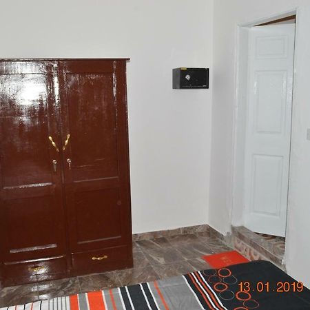 Sukuta Nema Guest House Bandżul Zewnętrze zdjęcie