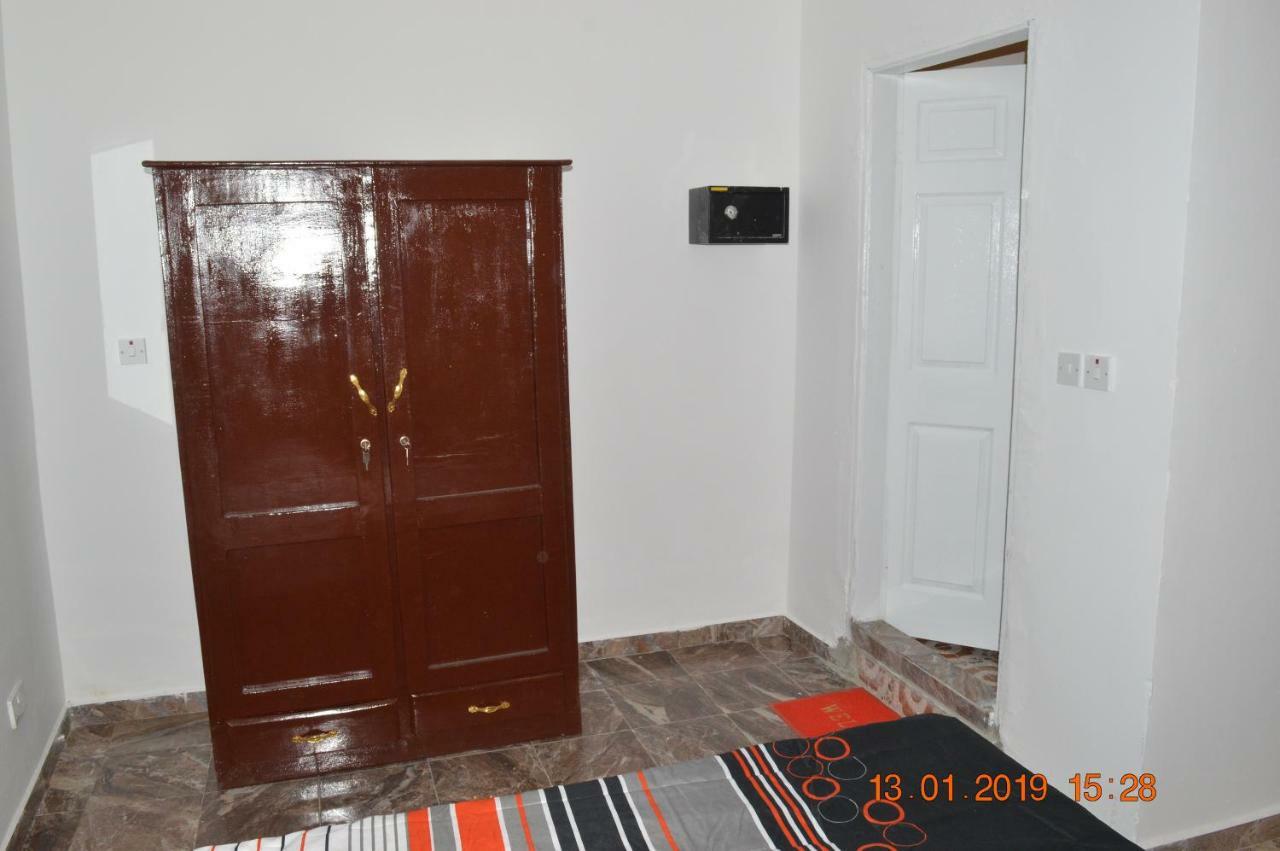 Sukuta Nema Guest House Bandżul Zewnętrze zdjęcie